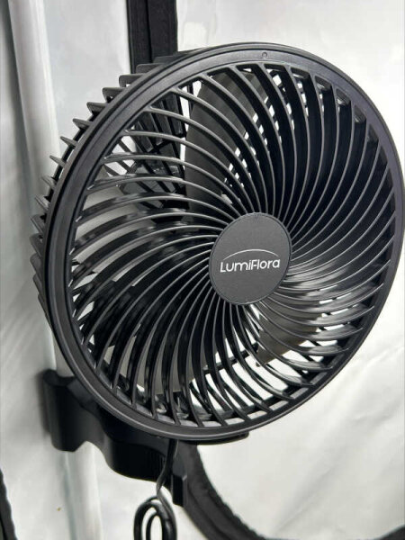 LumiFlora - EC Clip Fan RF6 9W, Oszillierend, 10-Stufen + Zufalls-Funktion