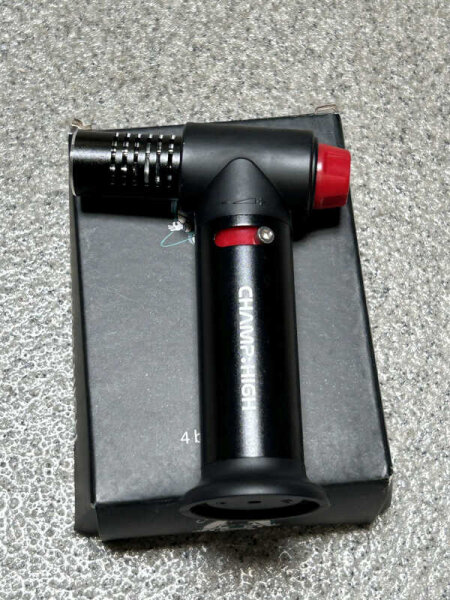 Champ High Lighter Jet Flame, 4 Flammen, Butan Feuerzeug